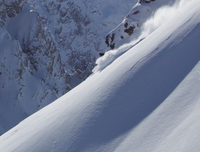  Sigue a los monitores en los espacios vírgenes de Courchevel